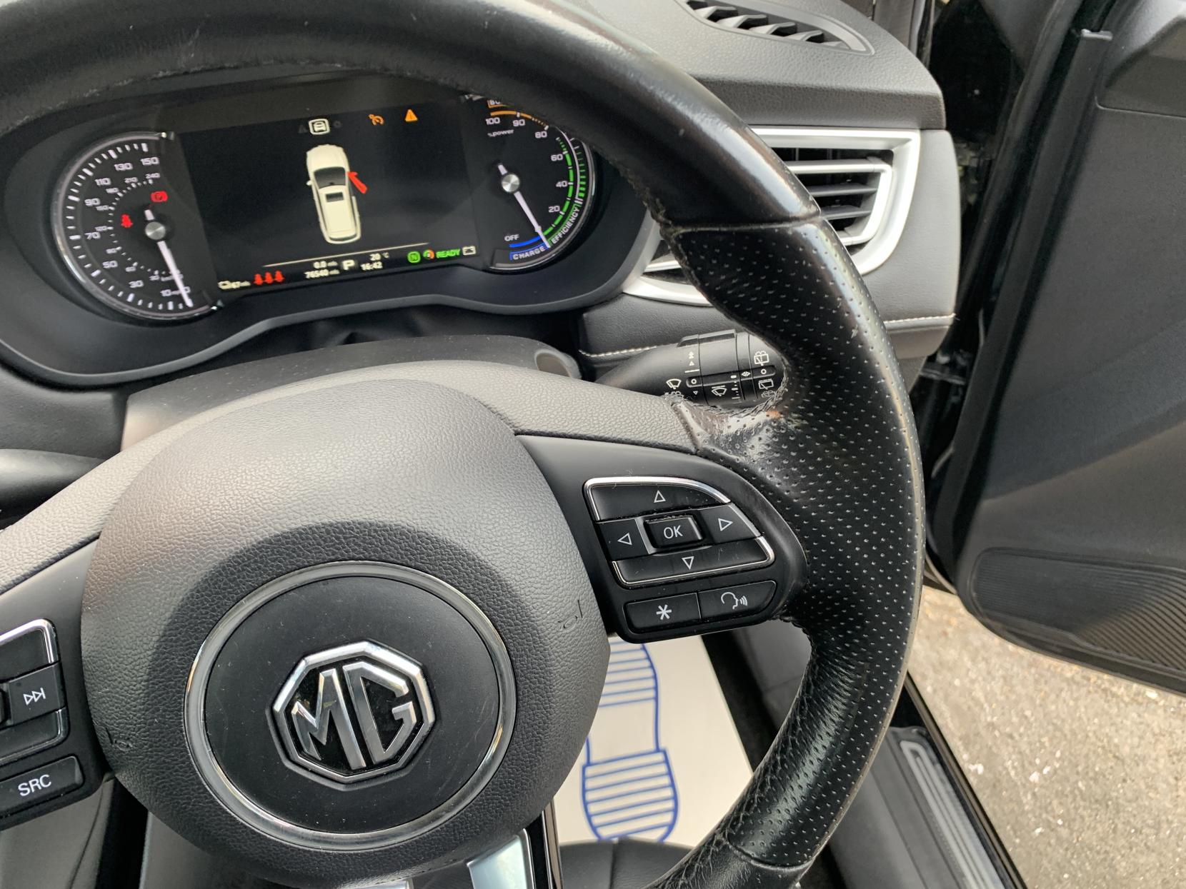 MG MG5 52.5kWh Exclusive Estate 5dr Electric Auto (156 ps)