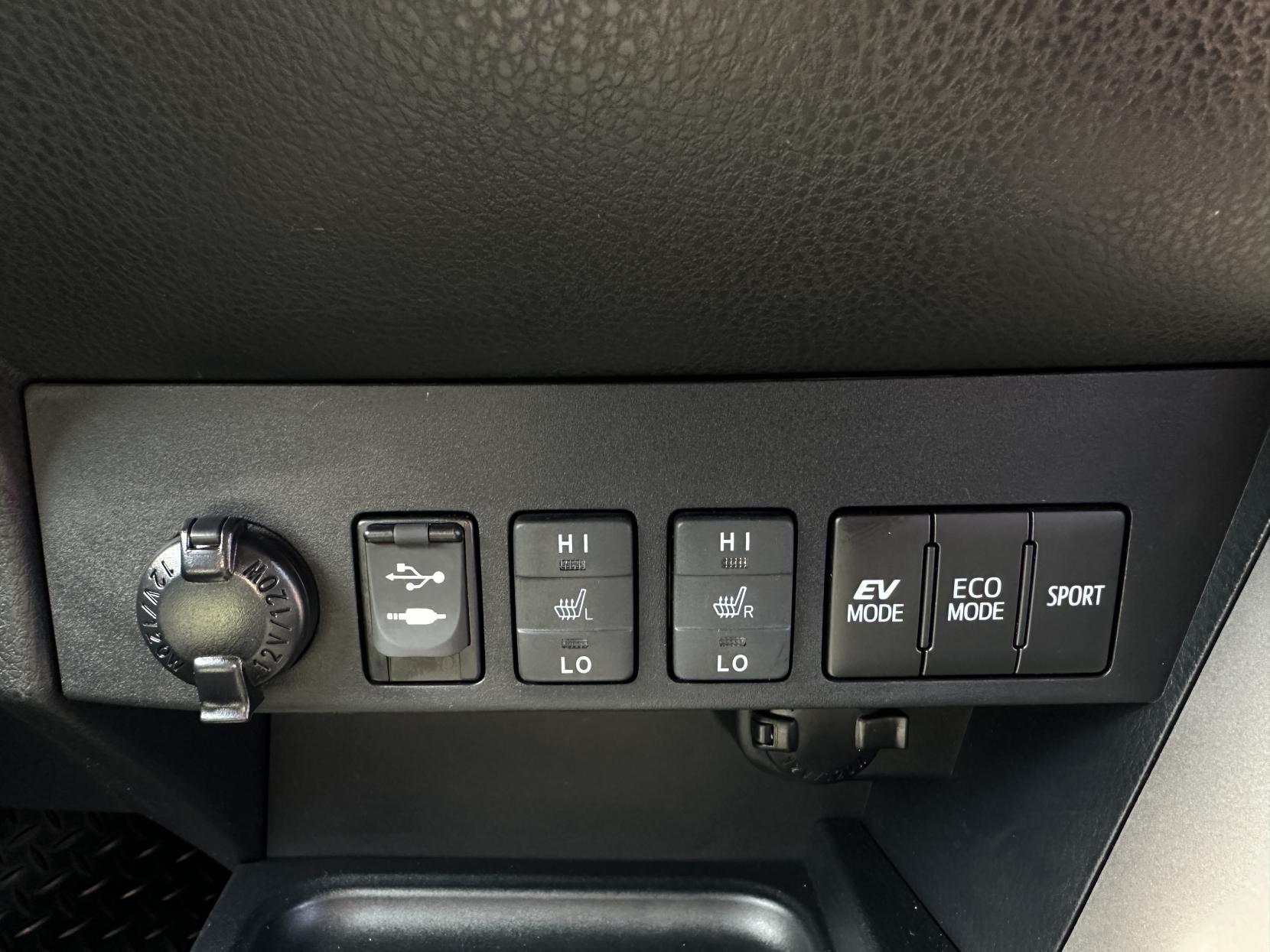 Toyota RAV4 2.5 VVT-h Excel SUV 5dr Petrol Hybrid CVT 4WD Euro 6 (s/s) (Safety Sense) (197 ps)
