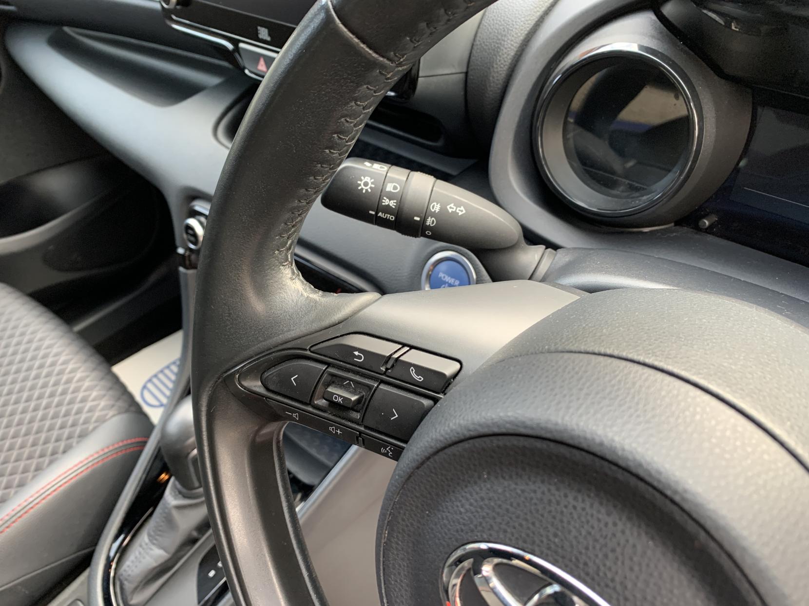 Toyota Yaris 1.5 VVT-h Launch Edition Hatchback 5dr Petrol Hybrid E-CVT Euro 6 (s/s) (116 ps)