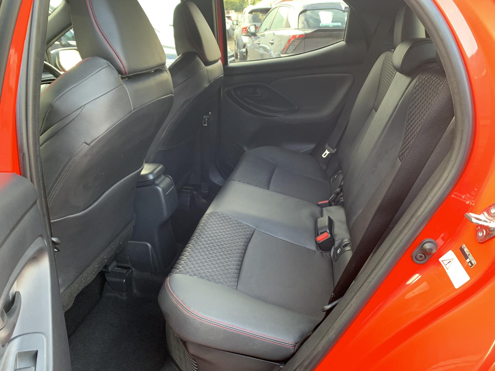 Toyota Yaris 1.5 VVT-h Launch Edition Hatchback 5dr Petrol Hybrid E-CVT Euro 6 (s/s) (116 ps)