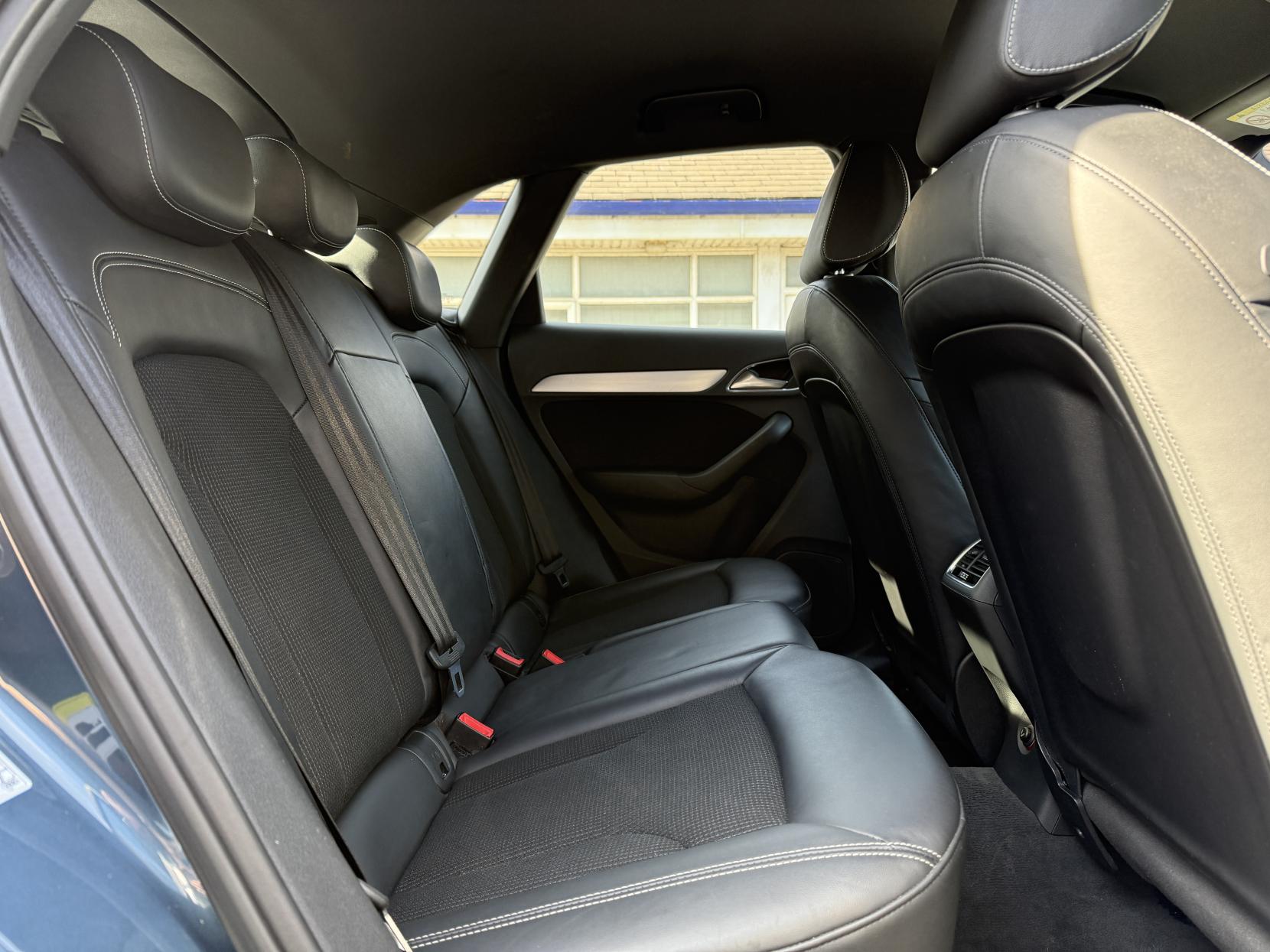 Audi Q3 1.4 TFSI CoD S line Edition SUV 5dr Petrol S Tronic Euro 6 (s/s) (150 ps)