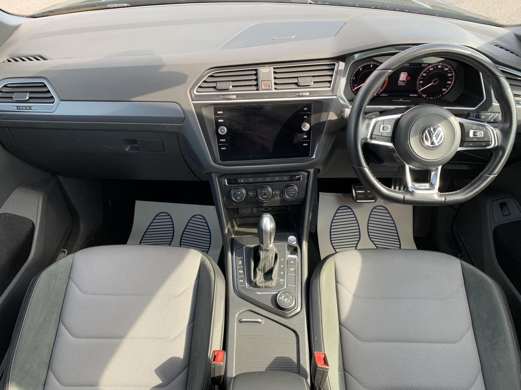 Volkswagen Tiguan 2.0 TDI R-Line SUV 5dr Diesel DSG 4Motion Euro 6 (s/s) (150 ps)