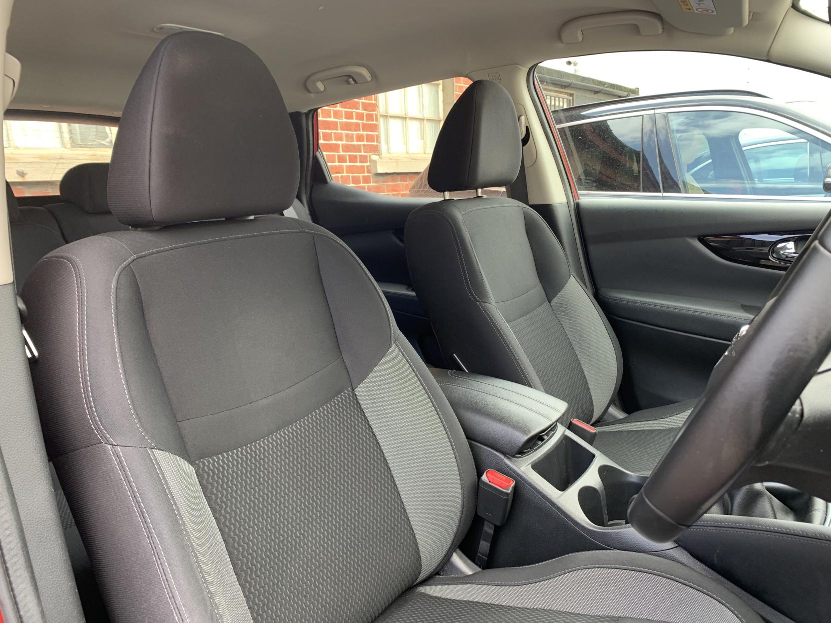 Nissan Qashqai 1.5 dCi Acenta Premium SUV 5dr Diesel Manual Euro 6 (s/s) (115 ps)