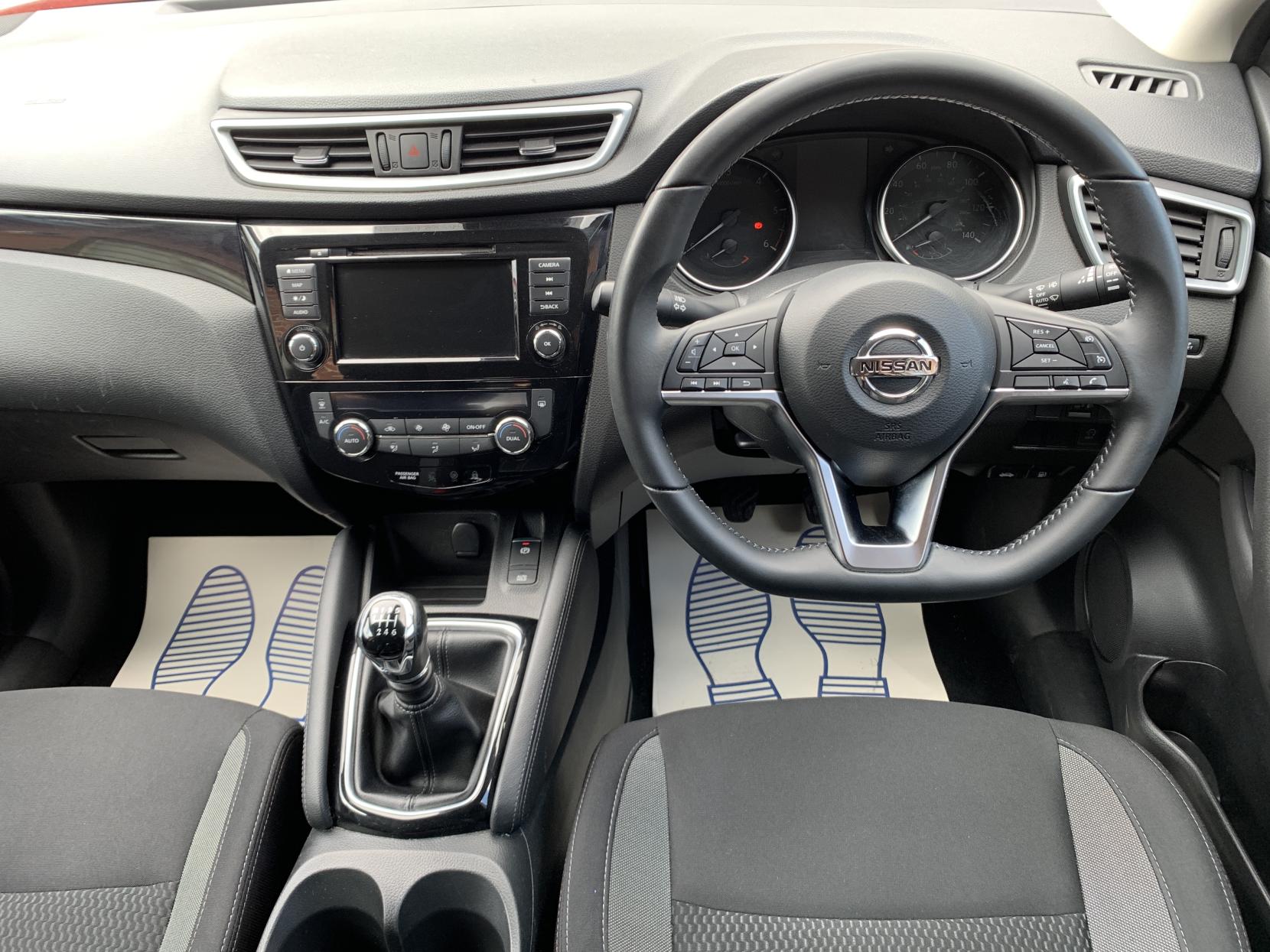 Nissan Qashqai 1.5 dCi Acenta Premium SUV 5dr Diesel Manual Euro 6 (s/s) (115 ps)