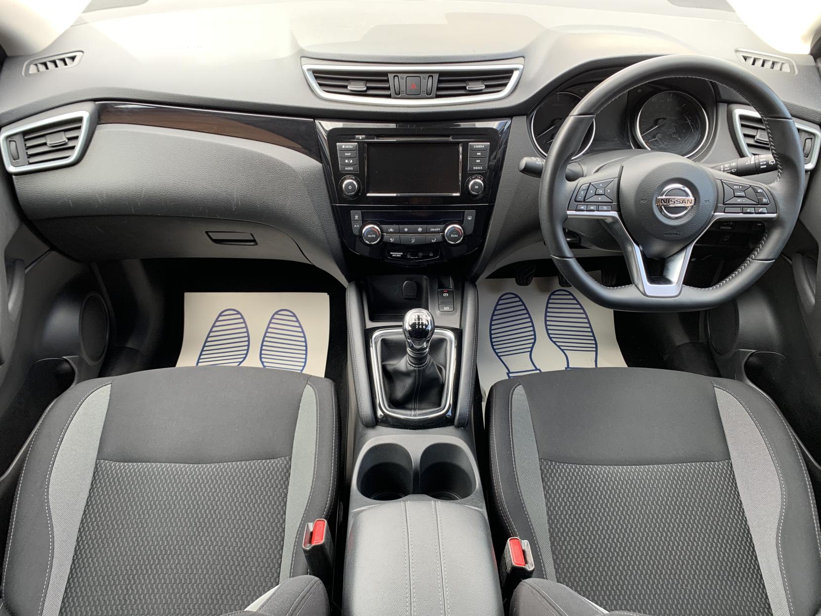 Nissan Qashqai 1.5 dCi Acenta Premium SUV 5dr Diesel Manual Euro 6 (s/s) (115 ps)