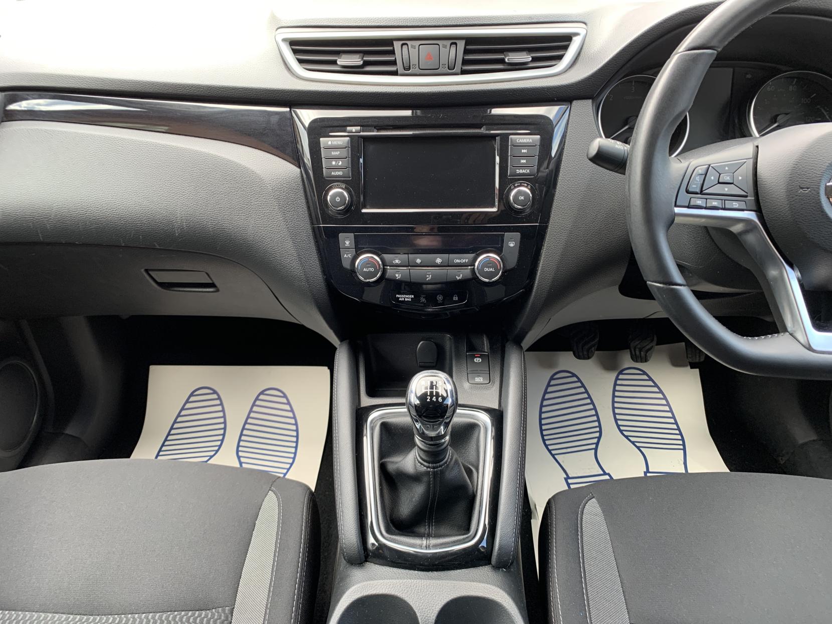 Nissan Qashqai 1.5 dCi Acenta Premium SUV 5dr Diesel Manual Euro 6 (s/s) (115 ps)