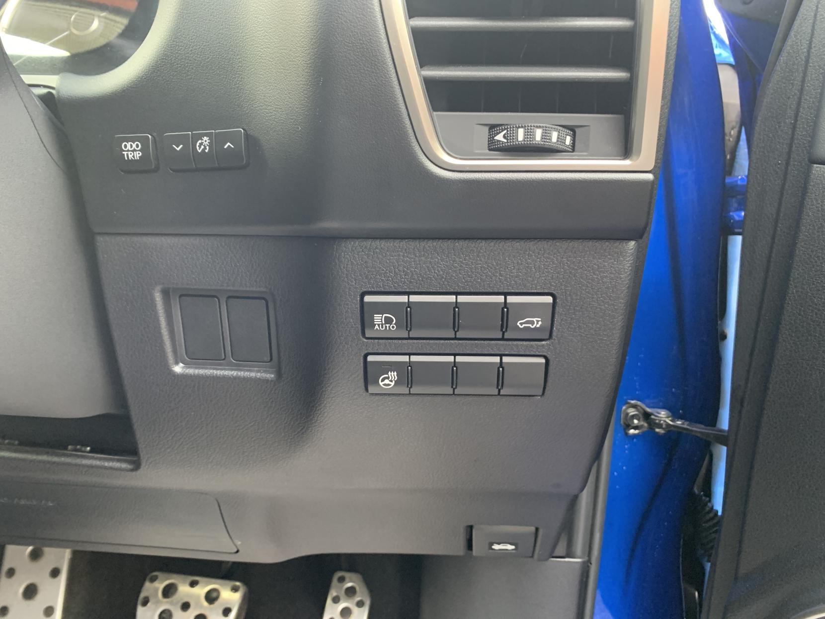 Lexus NX 2.5 300h F Sport SUV 5dr Petrol Hybrid E-CVT 4WD Euro 6 (s/s) (197 ps)