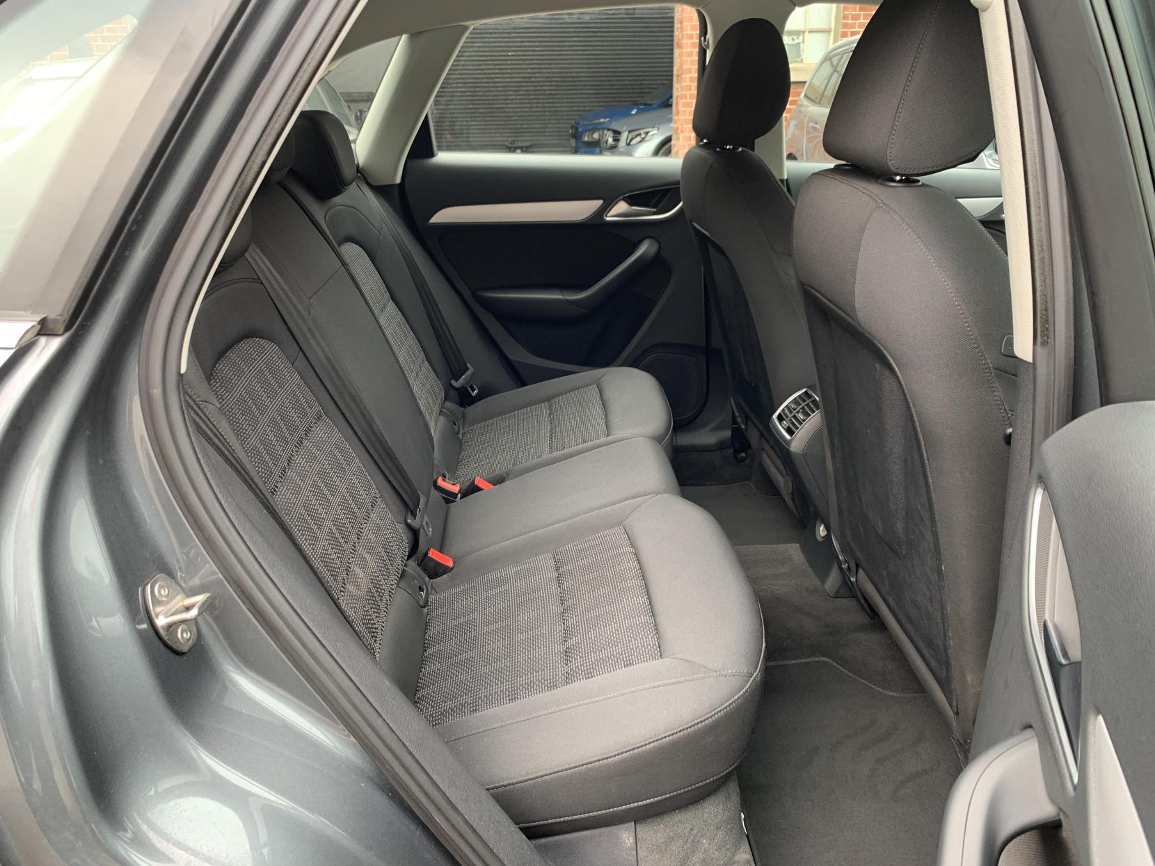 Audi Q3 1.4 TFSI CoD Sport SUV 5dr Petrol Manual Euro 6 (s/s) (150 ps)