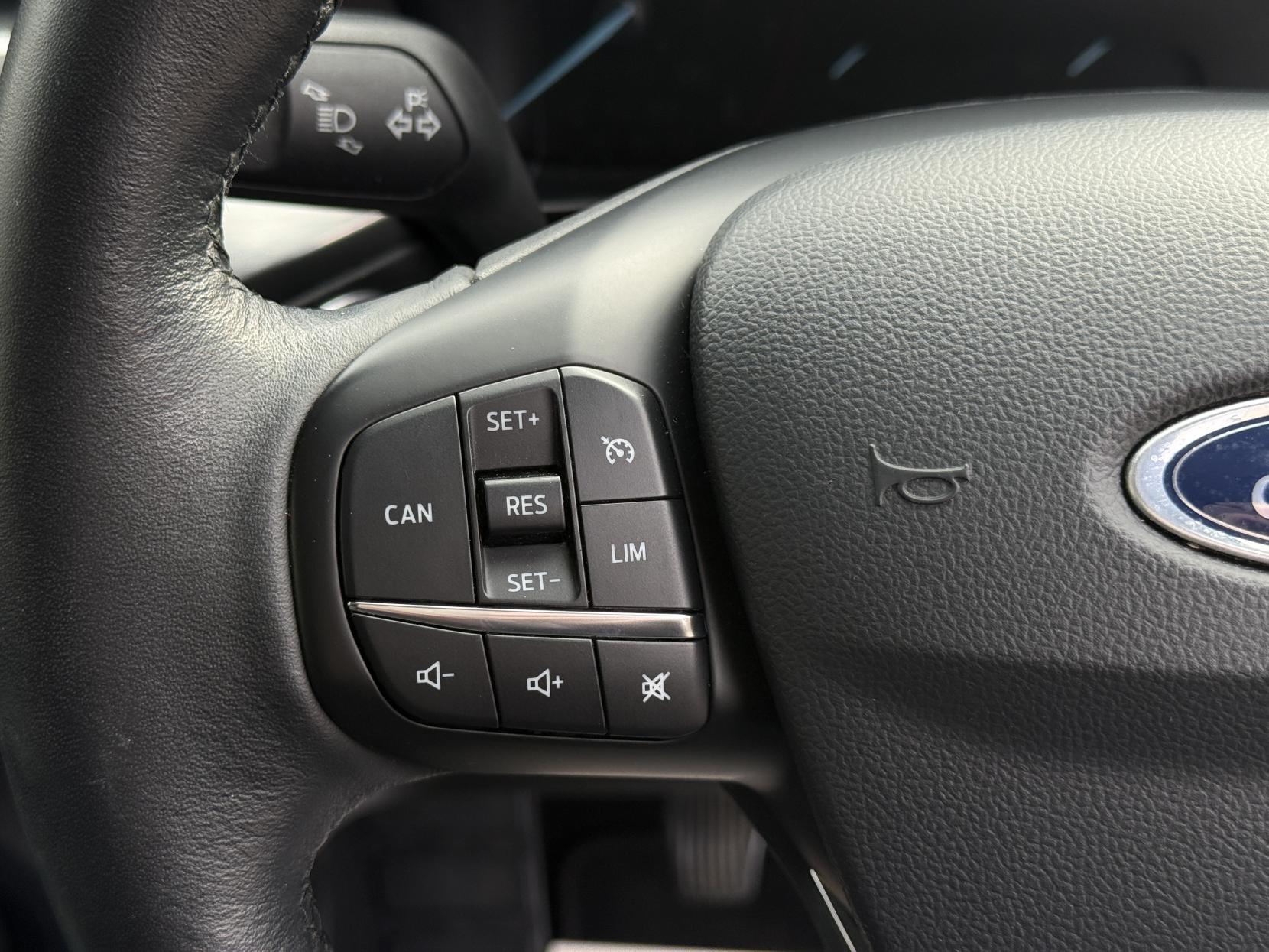 Ford Focus 1.0T EcoBoost Titanium Hatchback 5dr Petrol Manual Euro 6 (s/s) (125 ps)