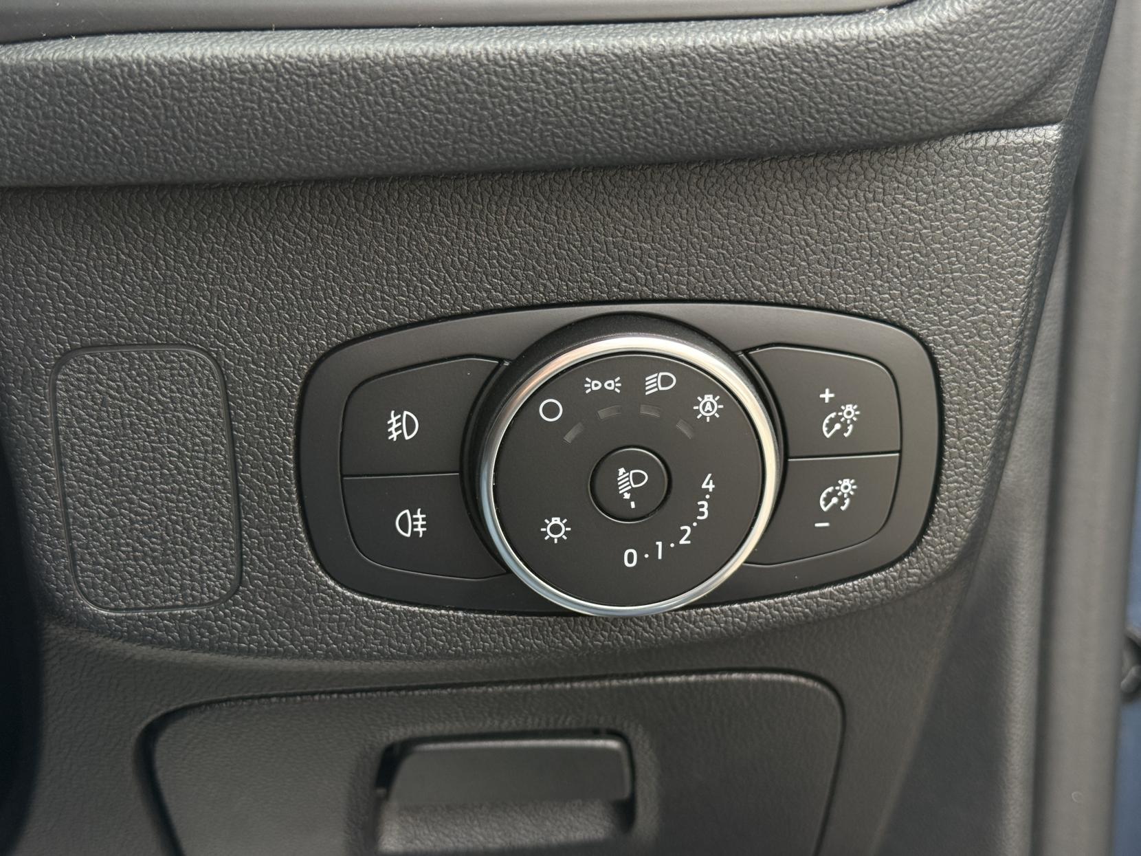 Ford Focus 1.0T EcoBoost Titanium Hatchback 5dr Petrol Manual Euro 6 (s/s) (125 ps)