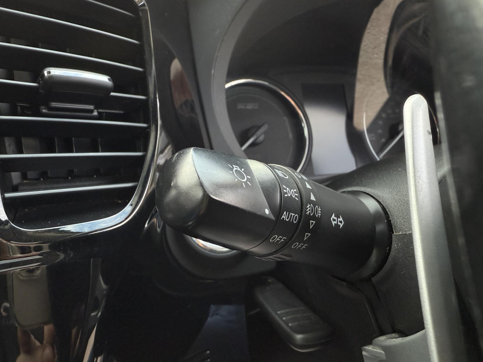 Mitsubishi Outlander 2.0h 12kWh 4h SUV 5dr Petrol Plug-in Hybrid CVT 4WD Euro 6 (s/s) (200 ps)