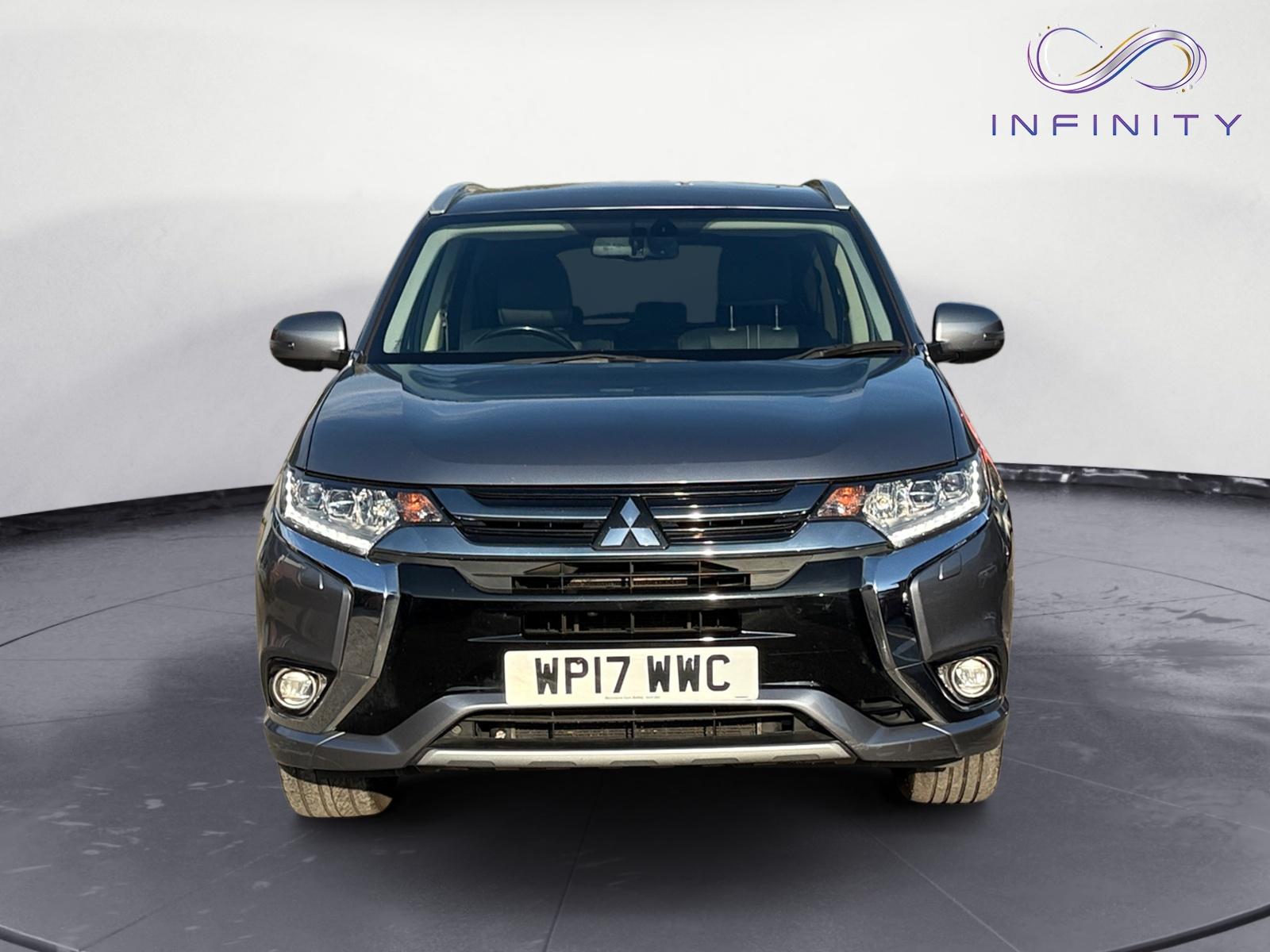 Mitsubishi Outlander 2.0h 12kWh 4h SUV 5dr Petrol Plug-in Hybrid CVT 4WD Euro 6 (s/s) (200 ps)