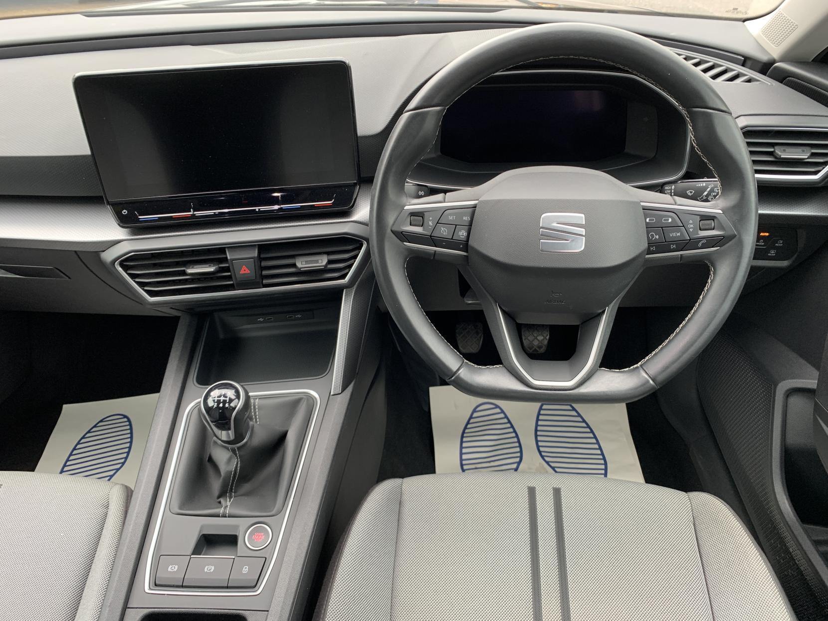 SEAT Leon 1.0 TSI EVO SE Dynamic Hatchback 5dr Petrol Manual Euro 6 (s/s) (110 ps)