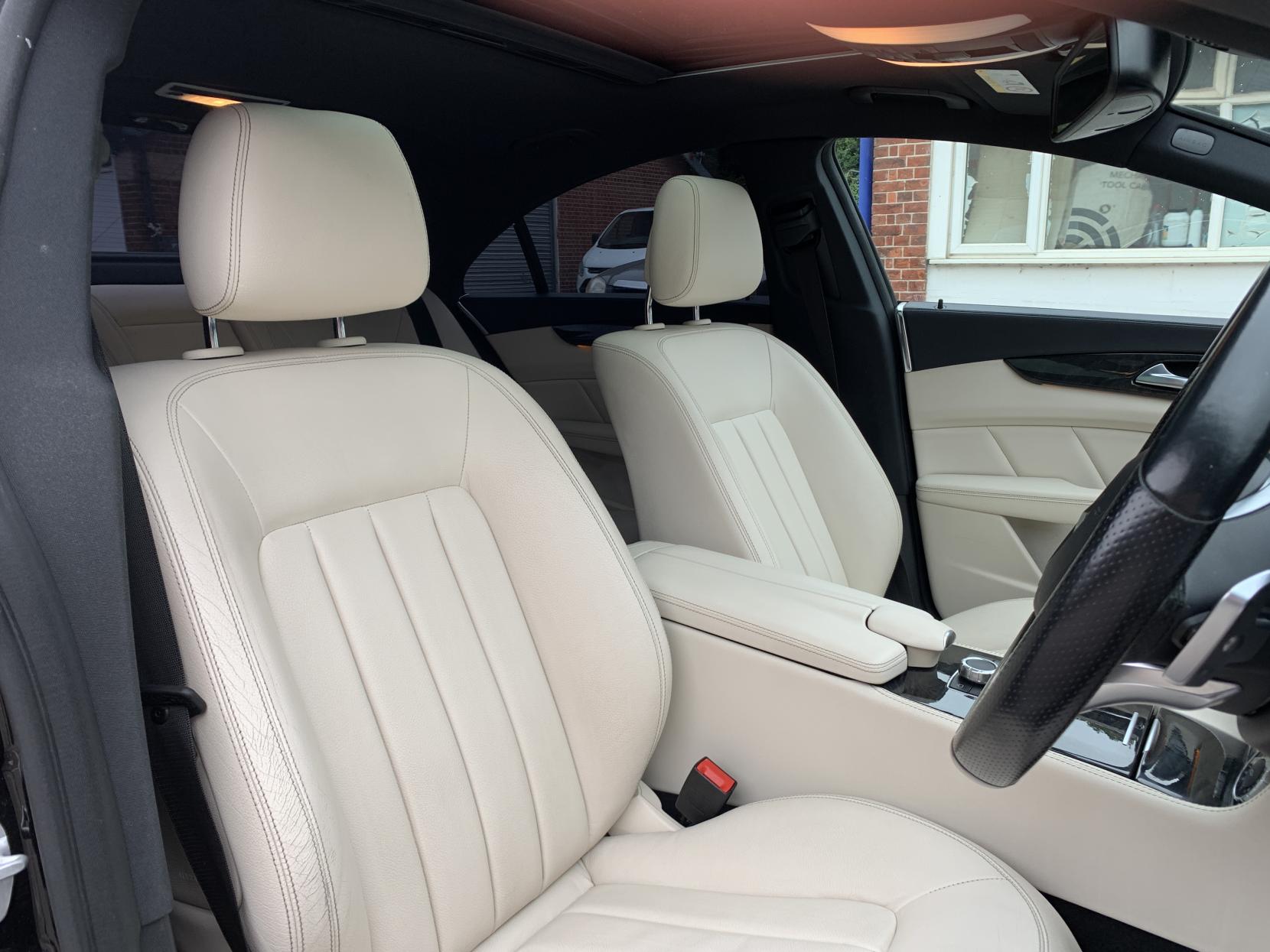Mercedes-Benz CLS 2.1 CLS220d AMG Line (Premium) Coupe 4dr Diesel G-Tronic+ Euro 6 (s/s) (177 ps)