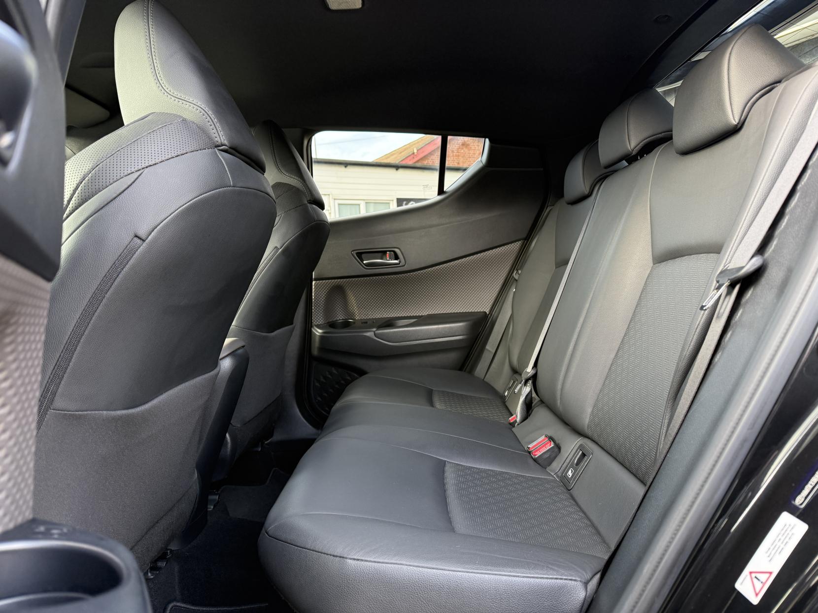 Toyota C-HR 1.8 VVT-h GPF Excel SUV 5dr Petrol Hybrid CVT Euro 6 (s/s) (122 ps)