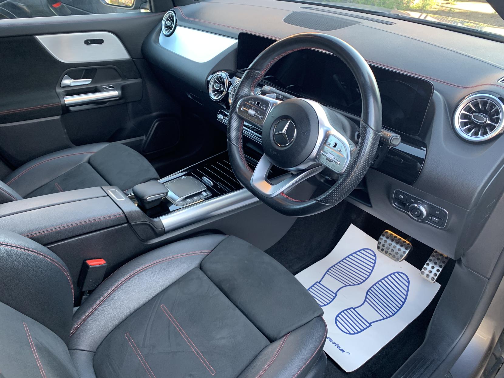 Mercedes-Benz EQA EQA 250 66.5kWh AMG Line SUV 5dr Electric Auto (190 ps)