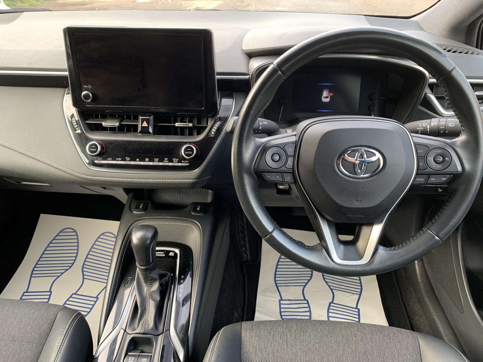 Toyota Corolla 1.8 VVT-h Design Touring Sports 5dr Petrol Hybrid CVT Euro 6 (s/s) (140 ps)