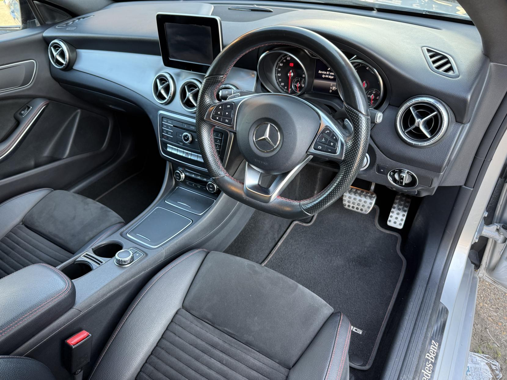 Mercedes-Benz CLA 2.1 CLA220d AMG Line Coupe 4dr Diesel 7G-DCT Euro 6 (s/s) (177 ps)
