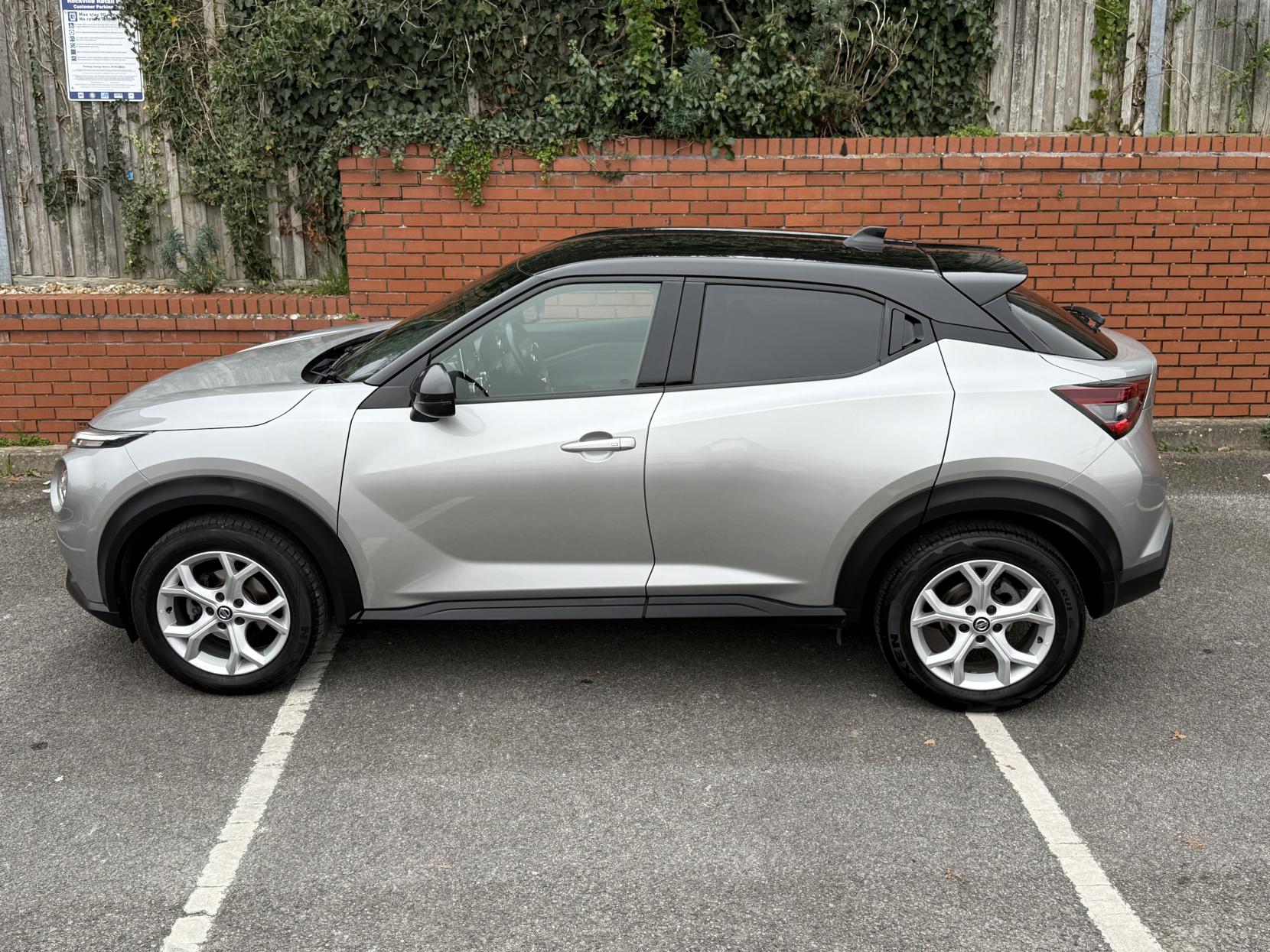 Nissan Juke 1.0 DIG-T N-Connecta SUV 5dr Petrol Manual Euro 6 (s/s) (114 ps)