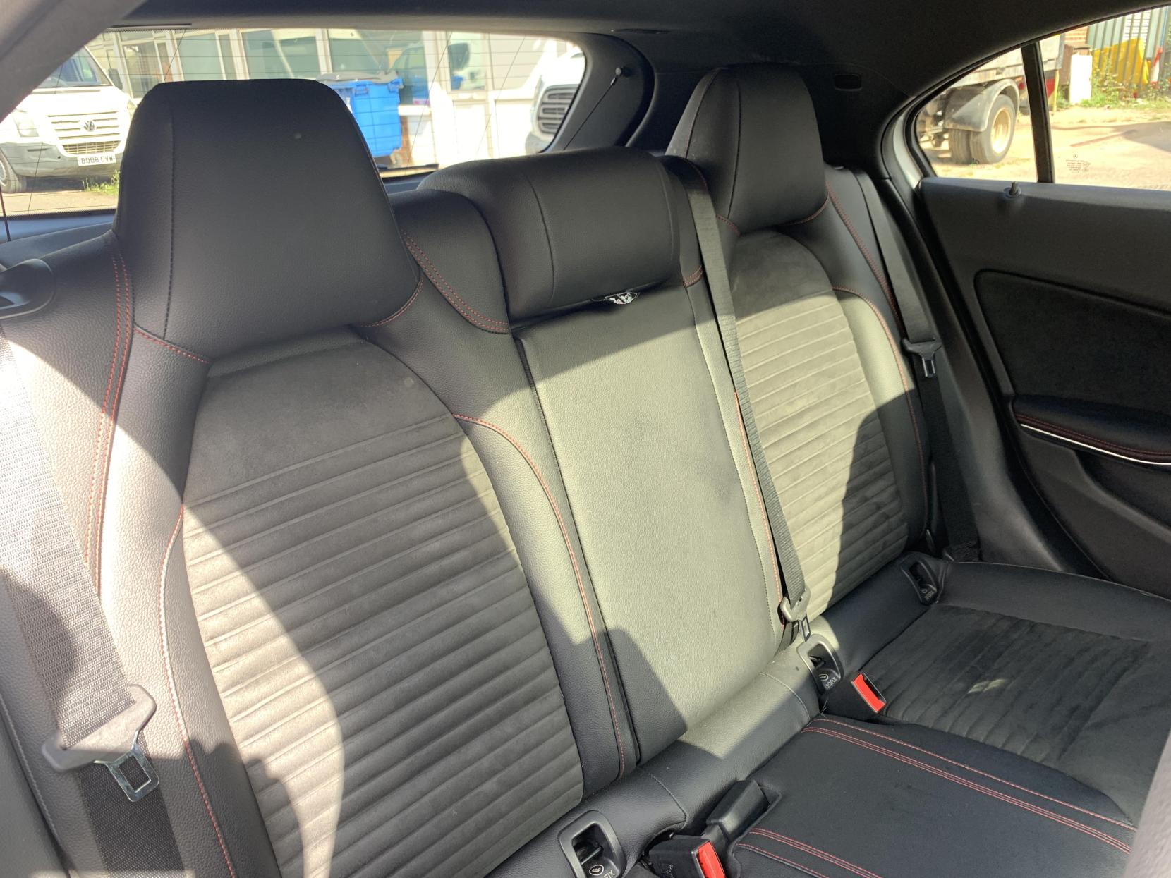 Mercedes-Benz A Class 1.6 A200 AMG Line (Premium Plus) Hatchback 5dr Petrol 7G-DCT Euro 6 (s/s) (156 ps)