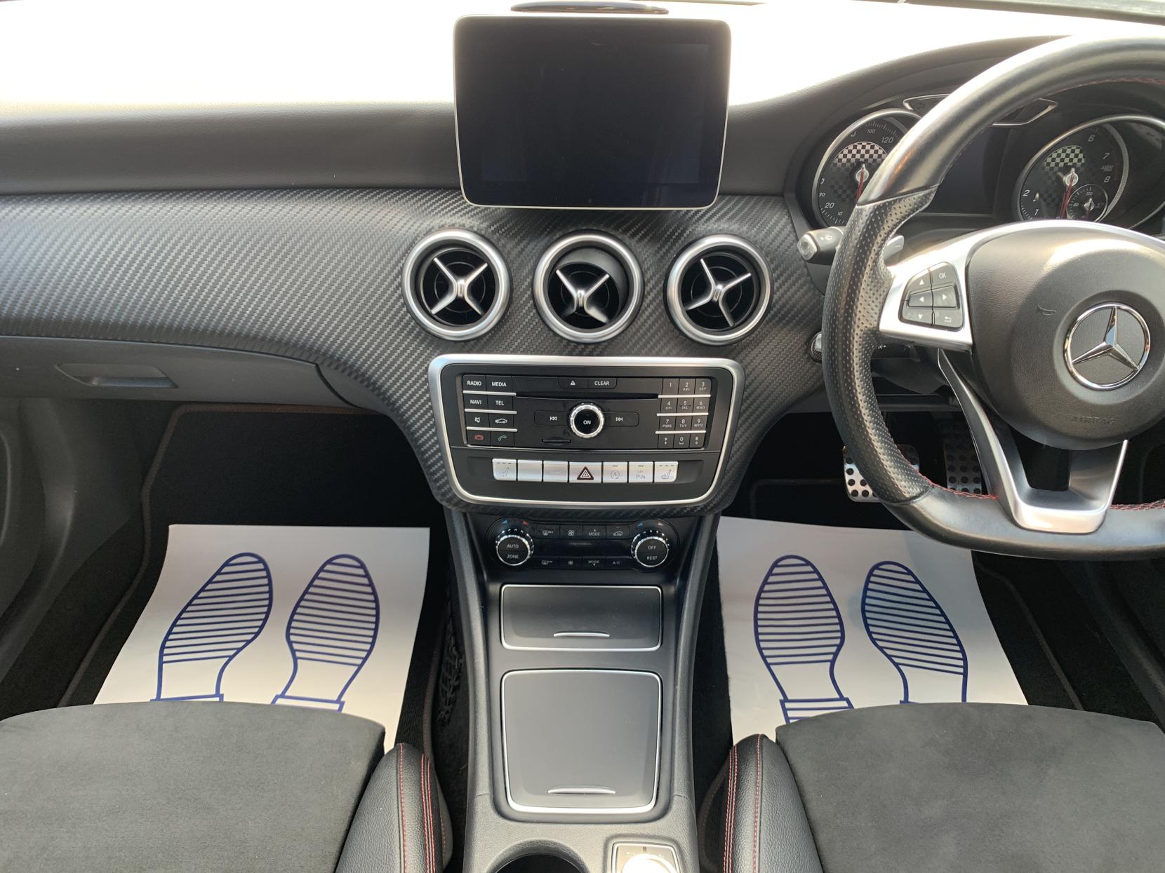 Mercedes-Benz A Class 1.6 A200 AMG Line (Premium Plus) Hatchback 5dr Petrol 7G-DCT Euro 6 (s/s) (156 ps)