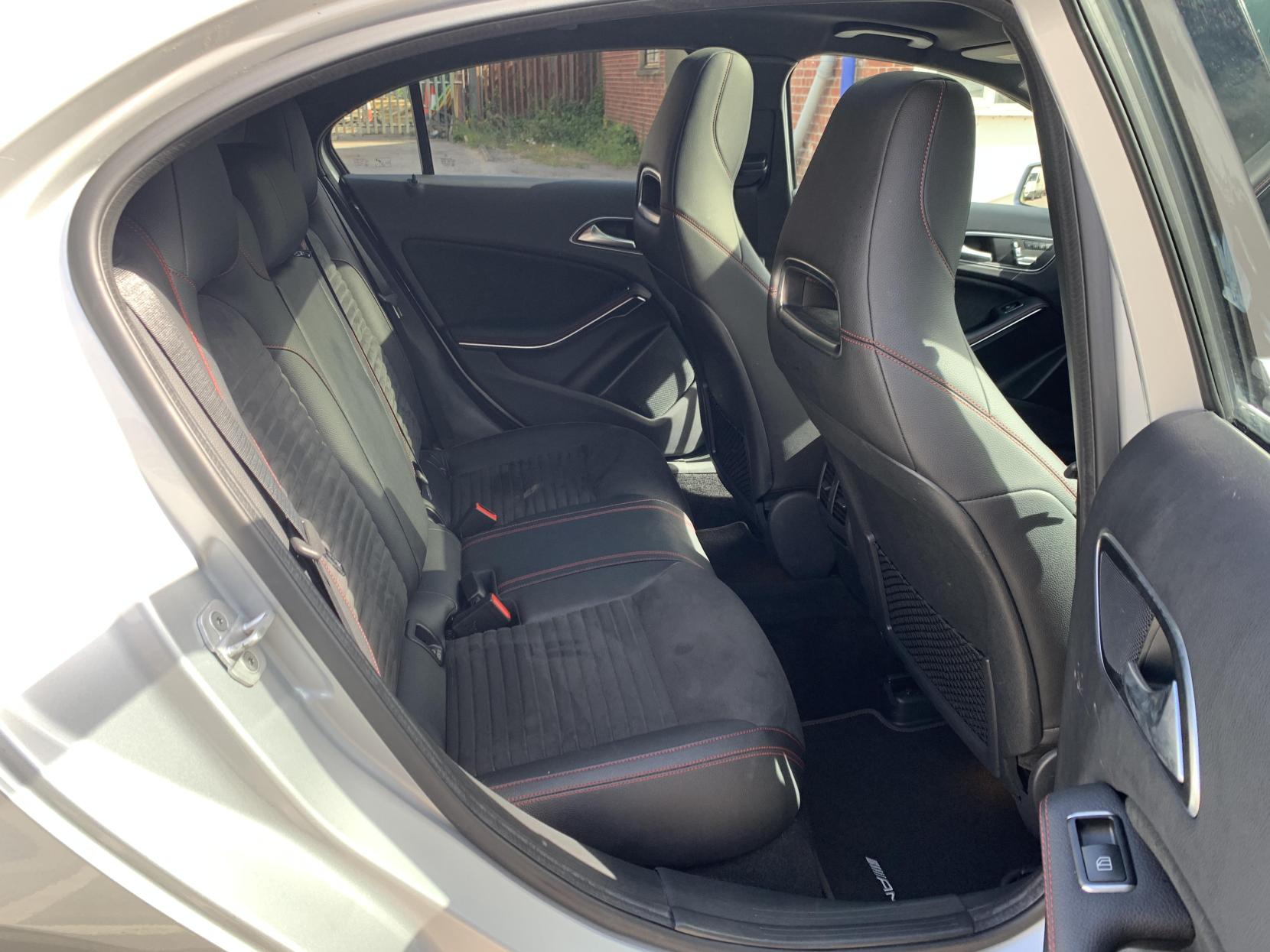 Mercedes-Benz A Class 1.6 A200 AMG Line (Premium Plus) Hatchback 5dr Petrol 7G-DCT Euro 6 (s/s) (156 ps)