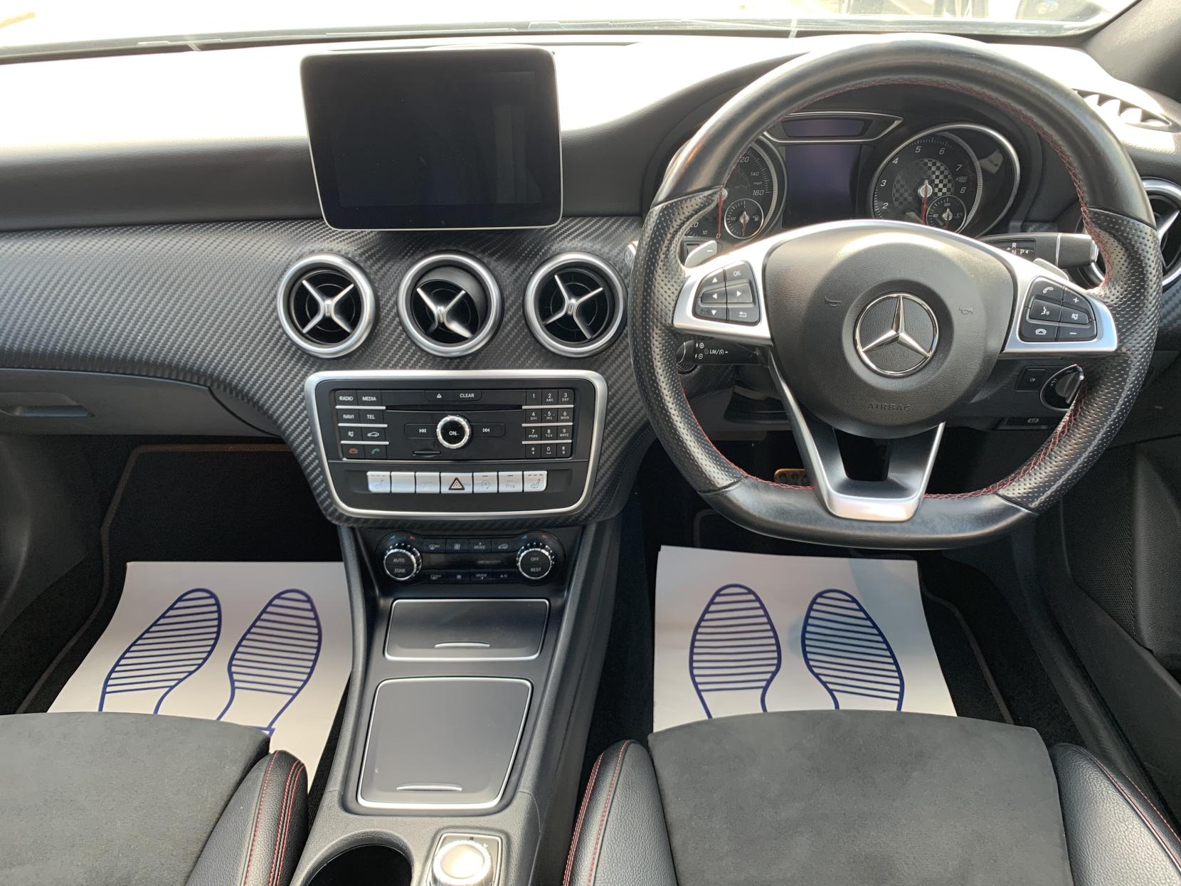 Mercedes-Benz A Class 1.6 A200 AMG Line (Premium Plus) Hatchback 5dr Petrol 7G-DCT Euro 6 (s/s) (156 ps)