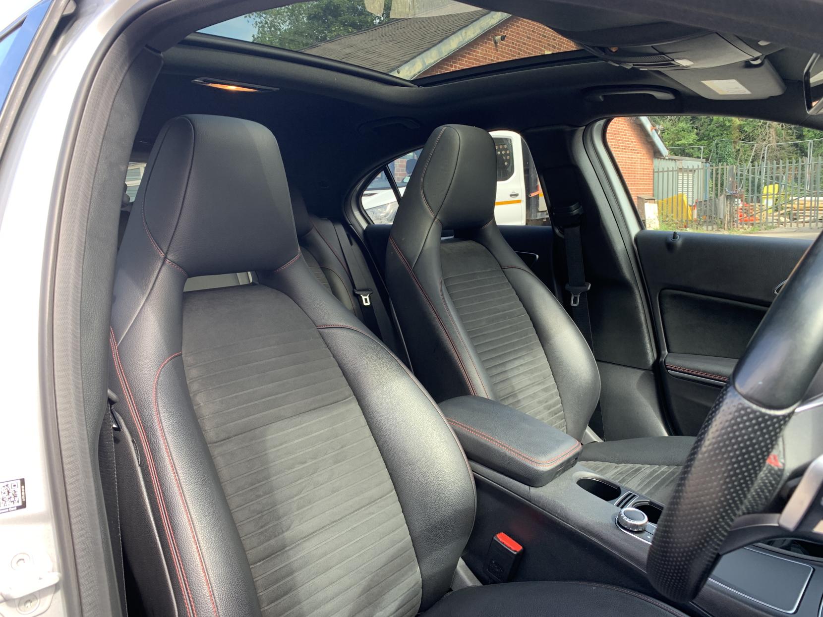 Mercedes-Benz A Class 1.6 A200 AMG Line (Premium Plus) Hatchback 5dr Petrol 7G-DCT Euro 6 (s/s) (156 ps)