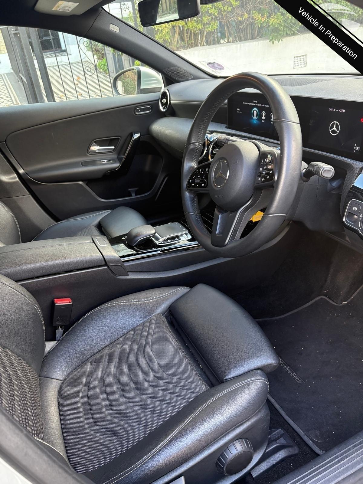 Mercedes-Benz A Class 1.5 A180d SE (Executive) Hatchback 5dr Diesel 7G-DCT Euro 6 (s/s) (116 ps)