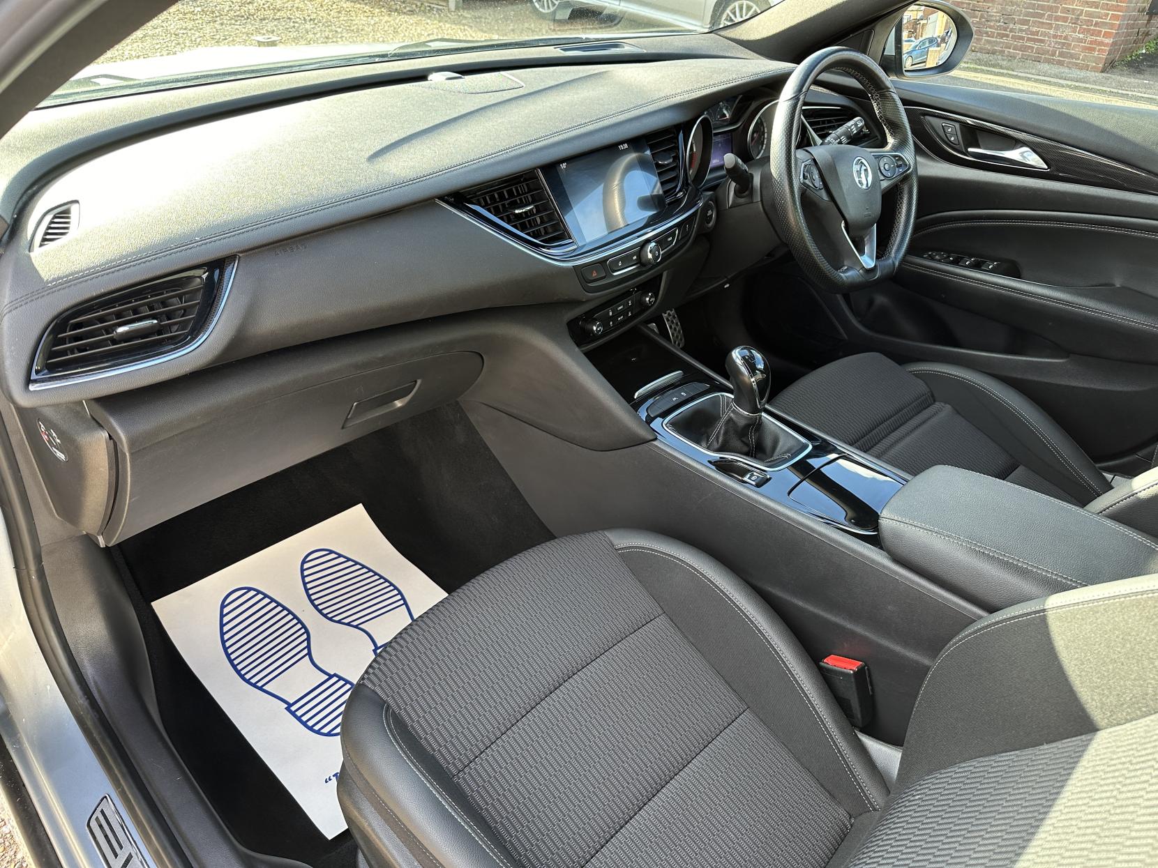 Vauxhall Insignia 2.0 Turbo D BlueInjection SRi VX Line Nav Grand Sport 5dr Diesel Manual Euro 6 (s/s) (170 ps)