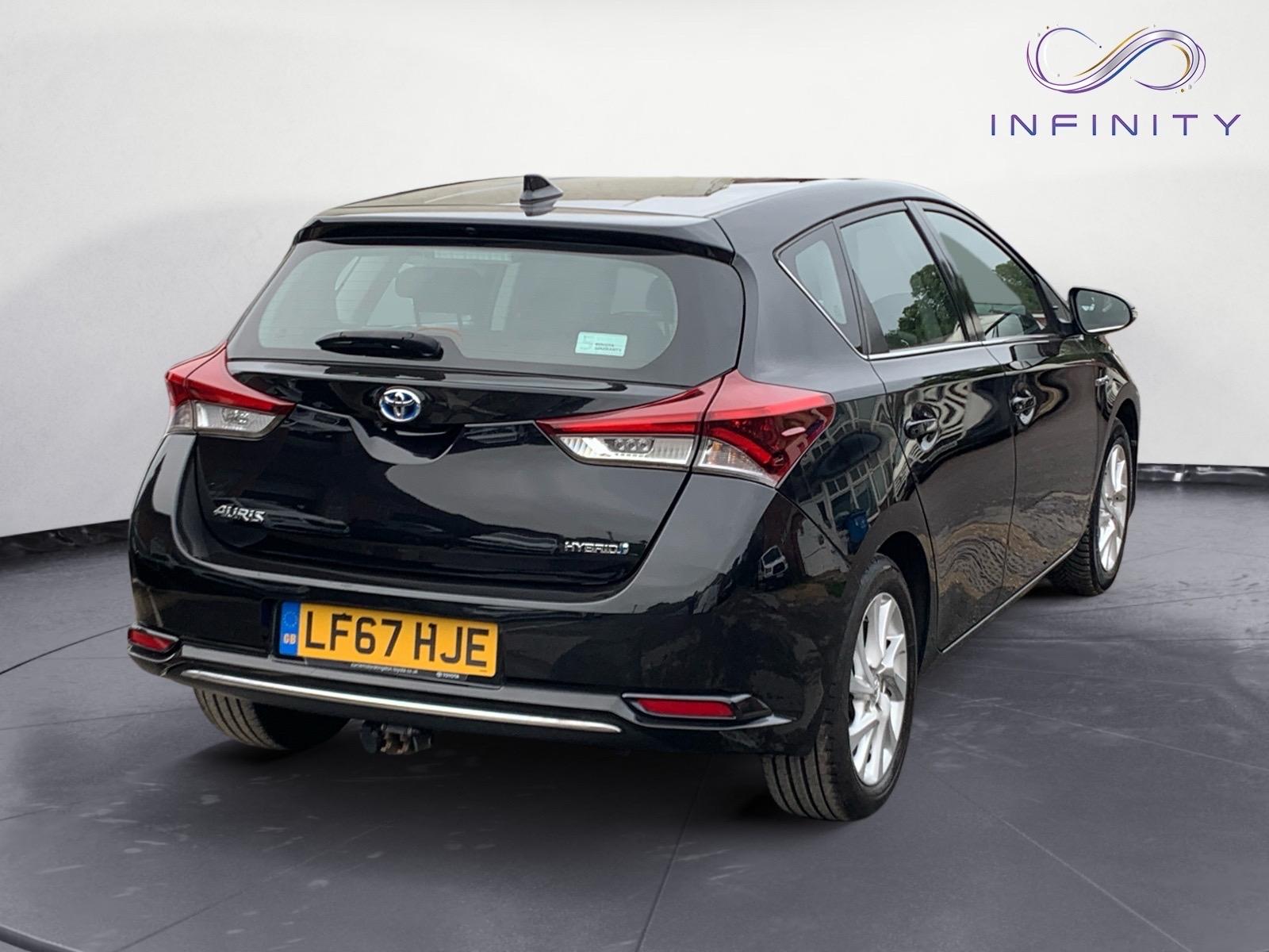 Toyota Auris 1.8 VVT-h Business Edition Hatchback 5dr Petrol Hybrid CVT Euro 6 (s/s) (Safety Sense) (136 ps)