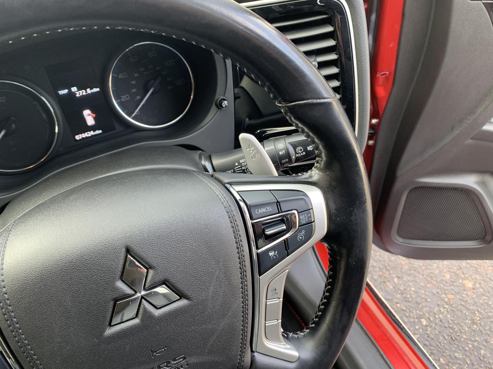 Mitsubishi Outlander 2.0h 12kWh 4hs SUV 5dr Petrol Plug-in Hybrid CVT 4WD Euro 6 (s/s) (200 ps)