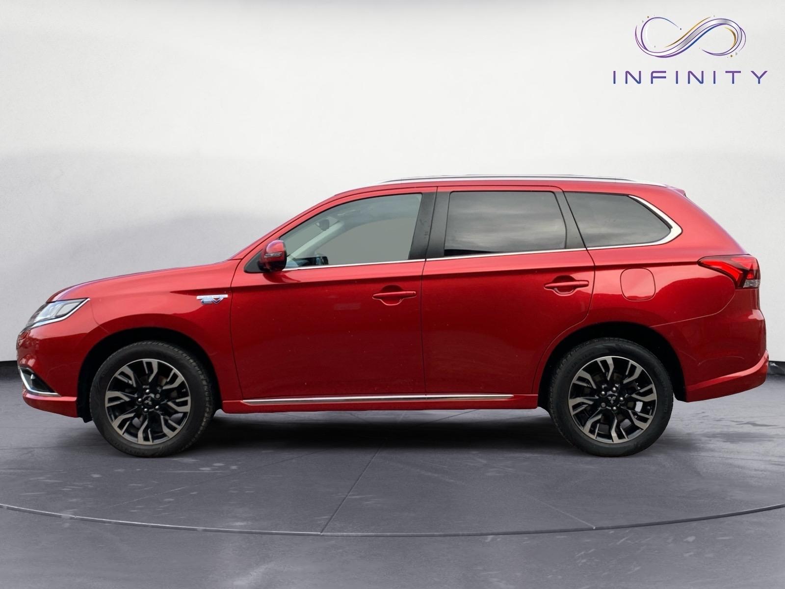 Mitsubishi Outlander 2.0h 12kWh 4hs SUV 5dr Petrol Plug-in Hybrid CVT 4WD Euro 6 (s/s) (200 ps)