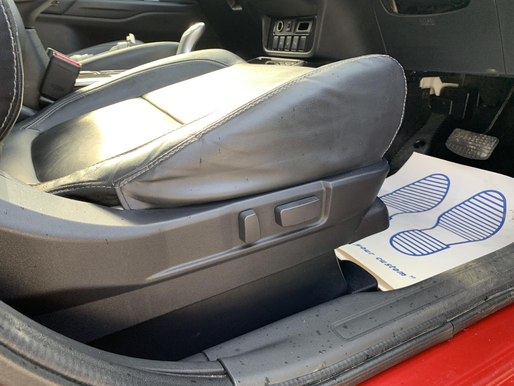 Mitsubishi Outlander 2.0h 12kWh 4hs SUV 5dr Petrol Plug-in Hybrid CVT 4WD Euro 6 (s/s) (200 ps)