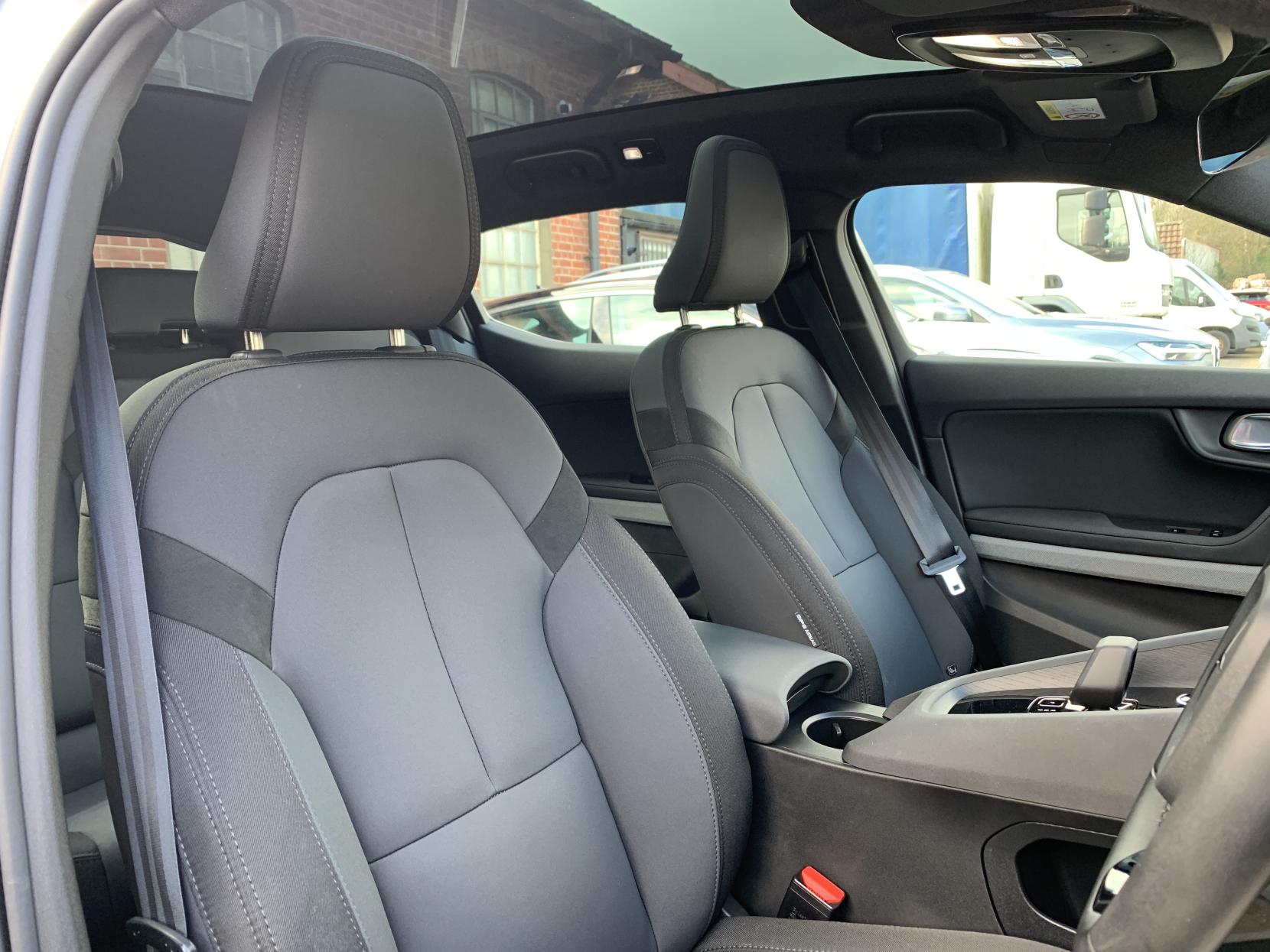 Polestar Polestar 2 Dual Motor 78kWh Long Range Fastback 5dr Electric Auto 4WDE (408 ps)