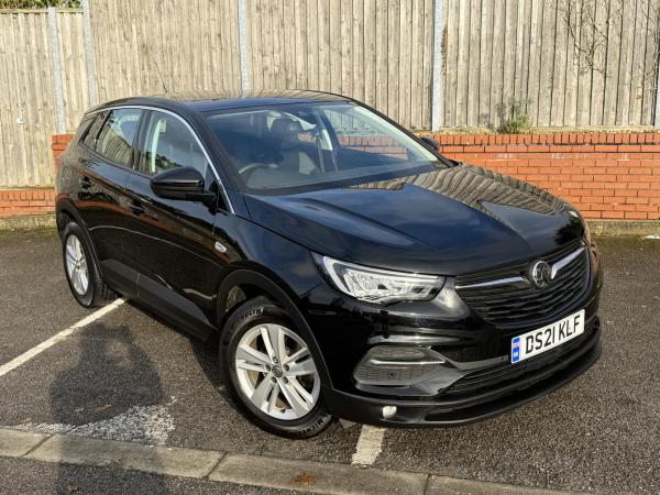 Vauxhall Grandland X 1.2 Turbo SE Premium SUV 5dr Petrol Manual Euro 6 (s/s) (130 ps)