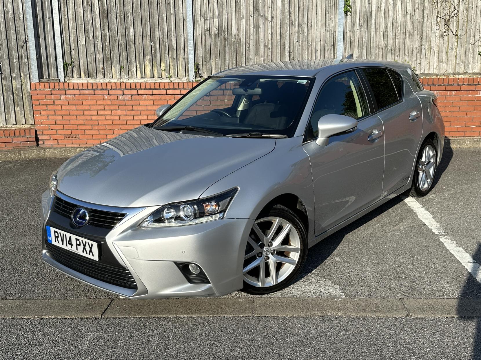 Lexus CT 1.8 200h Advance Hatchback 5dr Petrol Hybrid CVT Euro 6 (s/s) (136 ps)