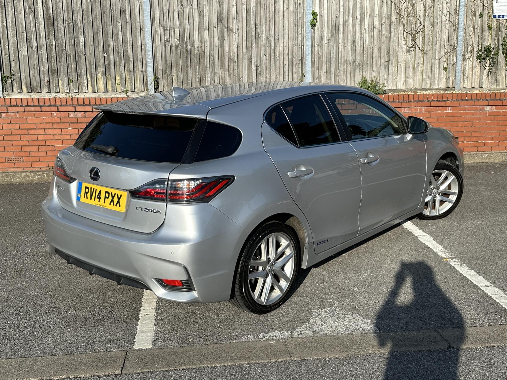 Lexus CT 1.8 200h Advance Hatchback 5dr Petrol Hybrid CVT Euro 6 (s/s) (136 ps)